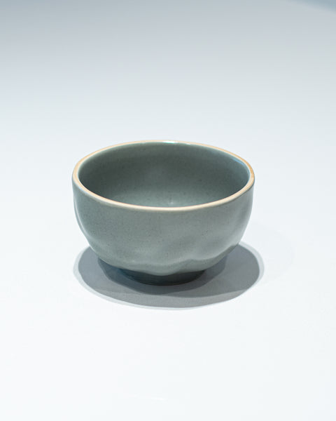 11cm Noodle bowl with a dimpled ceramic finish in grey for hire